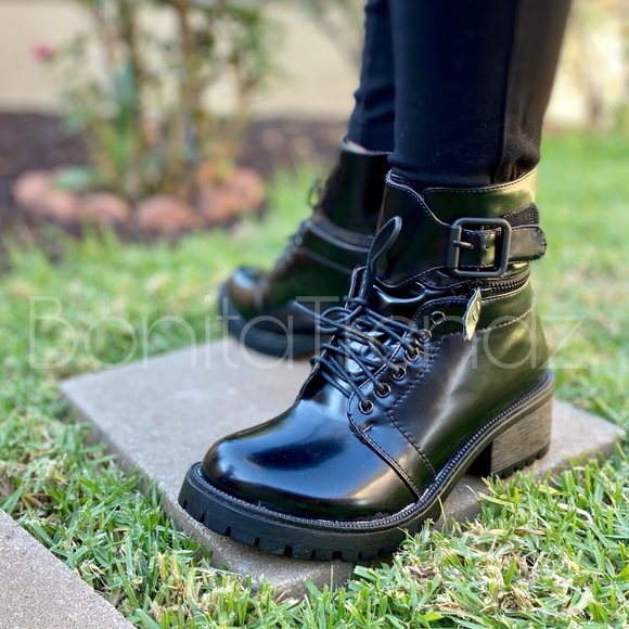 Grunge Black Lug Sole Combat Boots - Picture 4 of 7